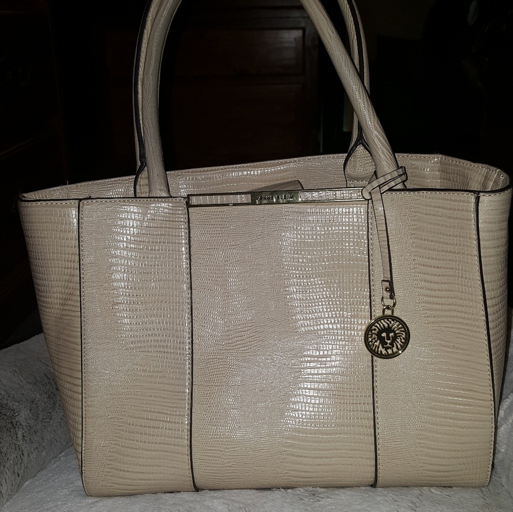 Anne Klein